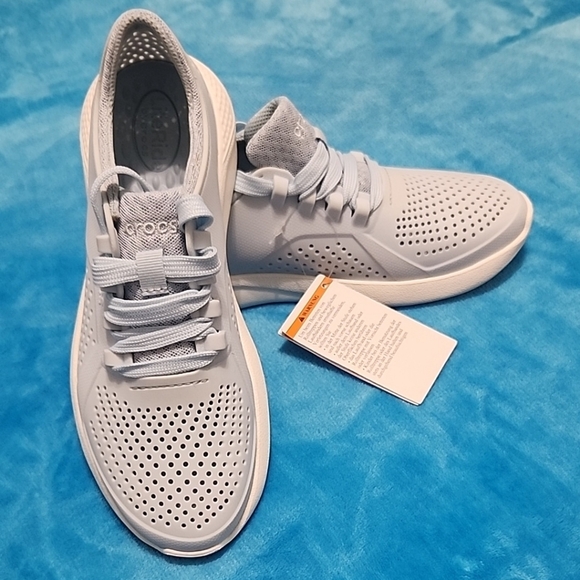 CROCS LiteRide Blue Breathable Sneakers - Picture 3 of 8